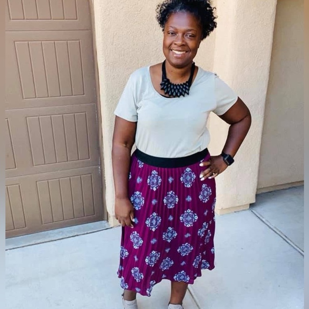 EUC Lularoe Jill Accordion Pleated Style Skirt